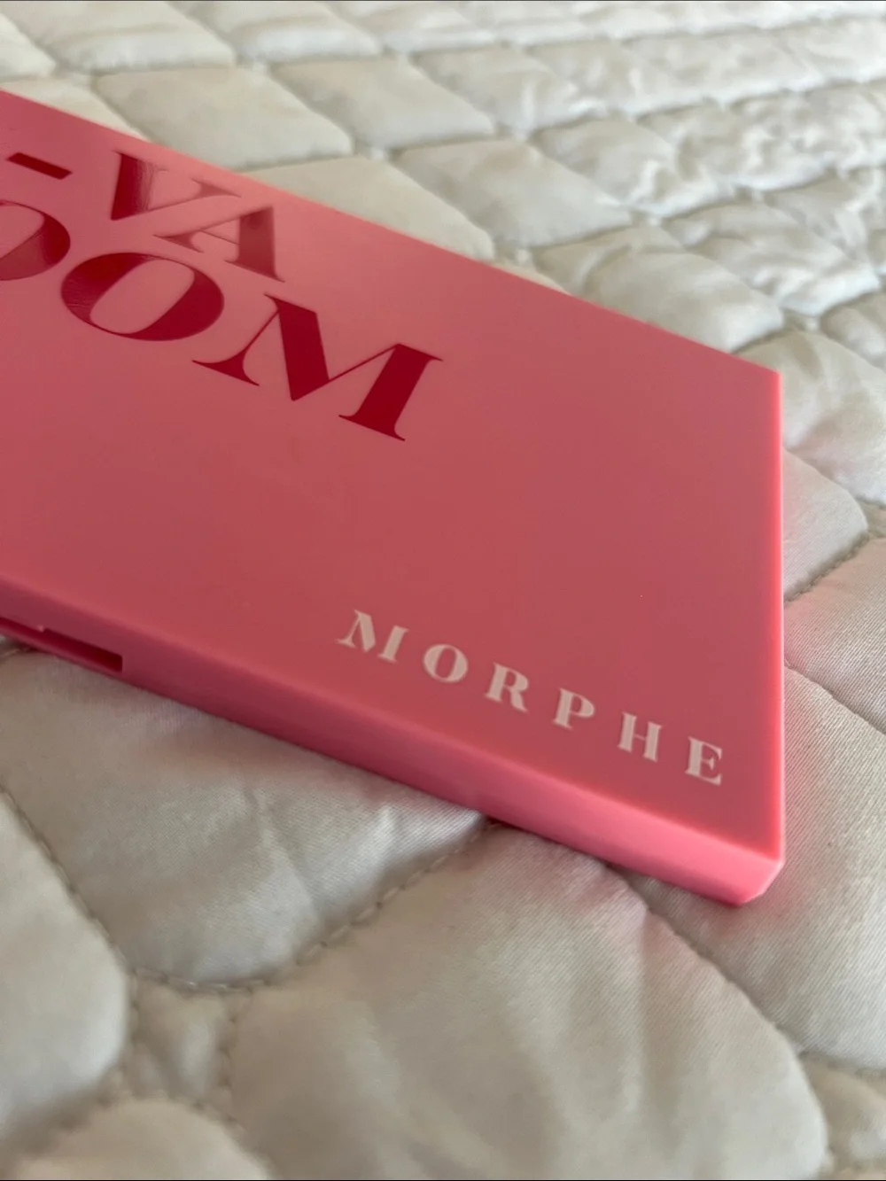 Morphe Va Va Bloom Eyeshadow Palette Purple Highlighter Pink Mauve Brown Fall